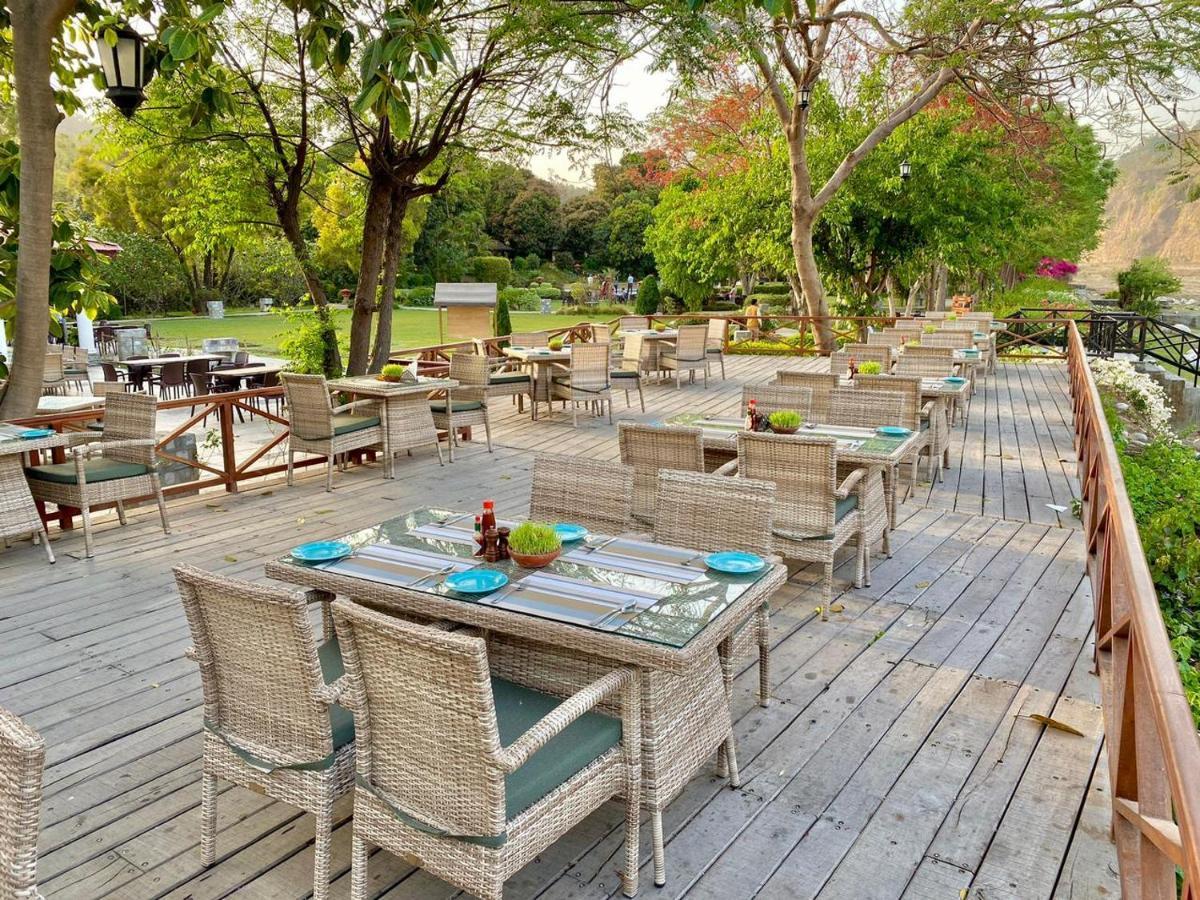 The Riverview Retreat Corbett By Leisure Hotels Garjia Dış mekan fotoğraf