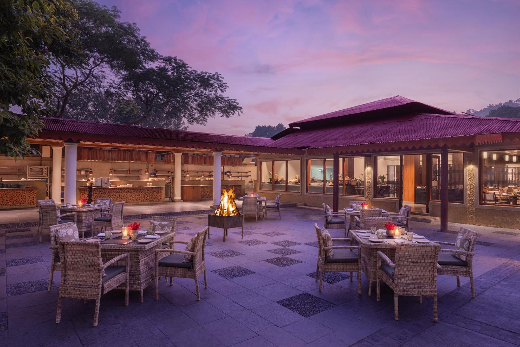 The Riverview Retreat Corbett By Leisure Hotels Garjia Dış mekan fotoğraf