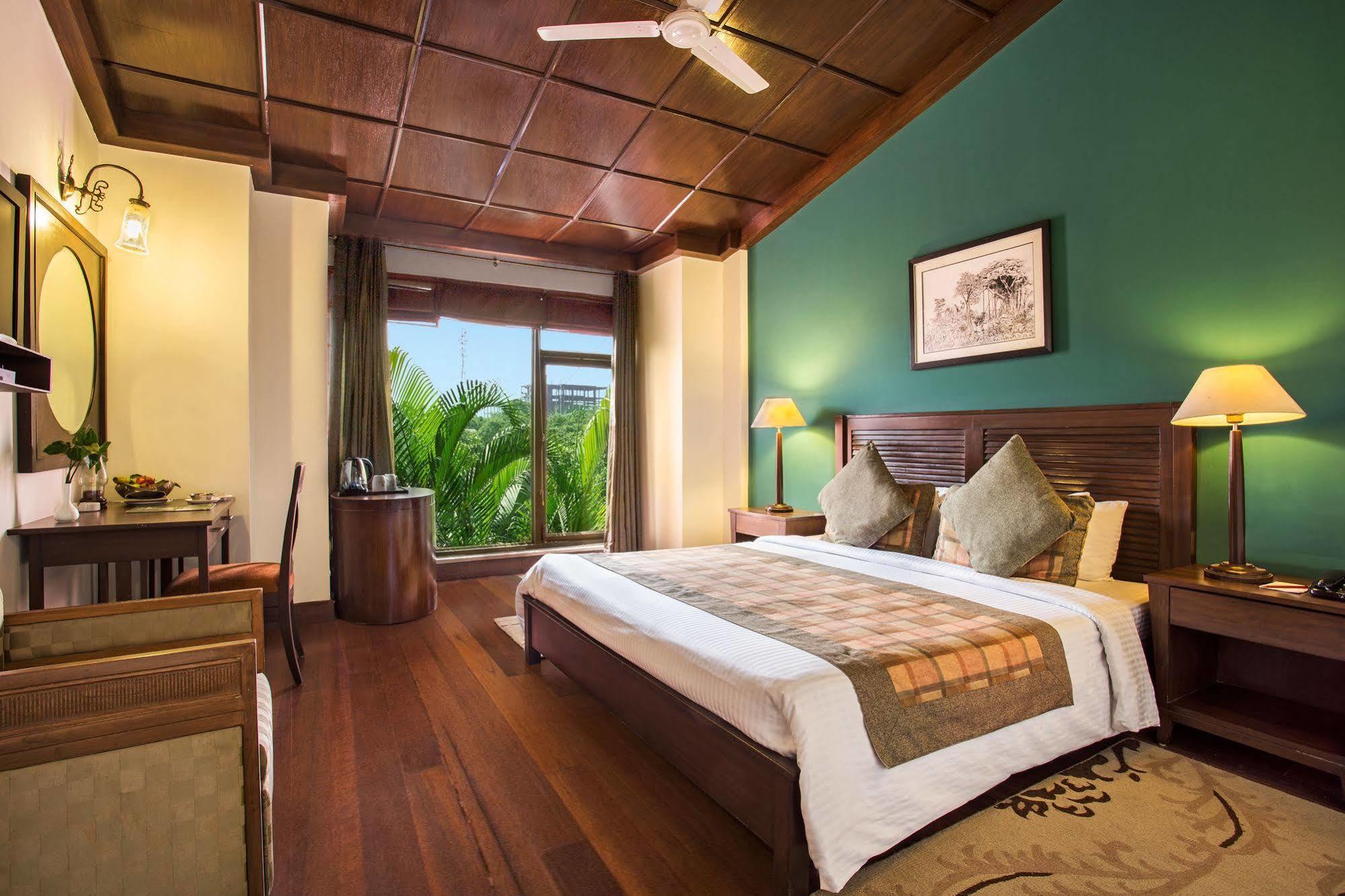 The Riverview Retreat Corbett By Leisure Hotels Garjia Dış mekan fotoğraf