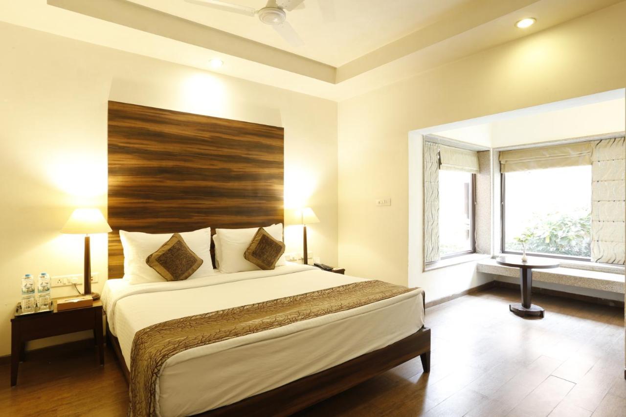 The Riverview Retreat Corbett By Leisure Hotels Garjia Dış mekan fotoğraf