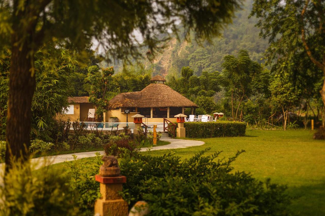 The Riverview Retreat Corbett By Leisure Hotels Garjia Dış mekan fotoğraf