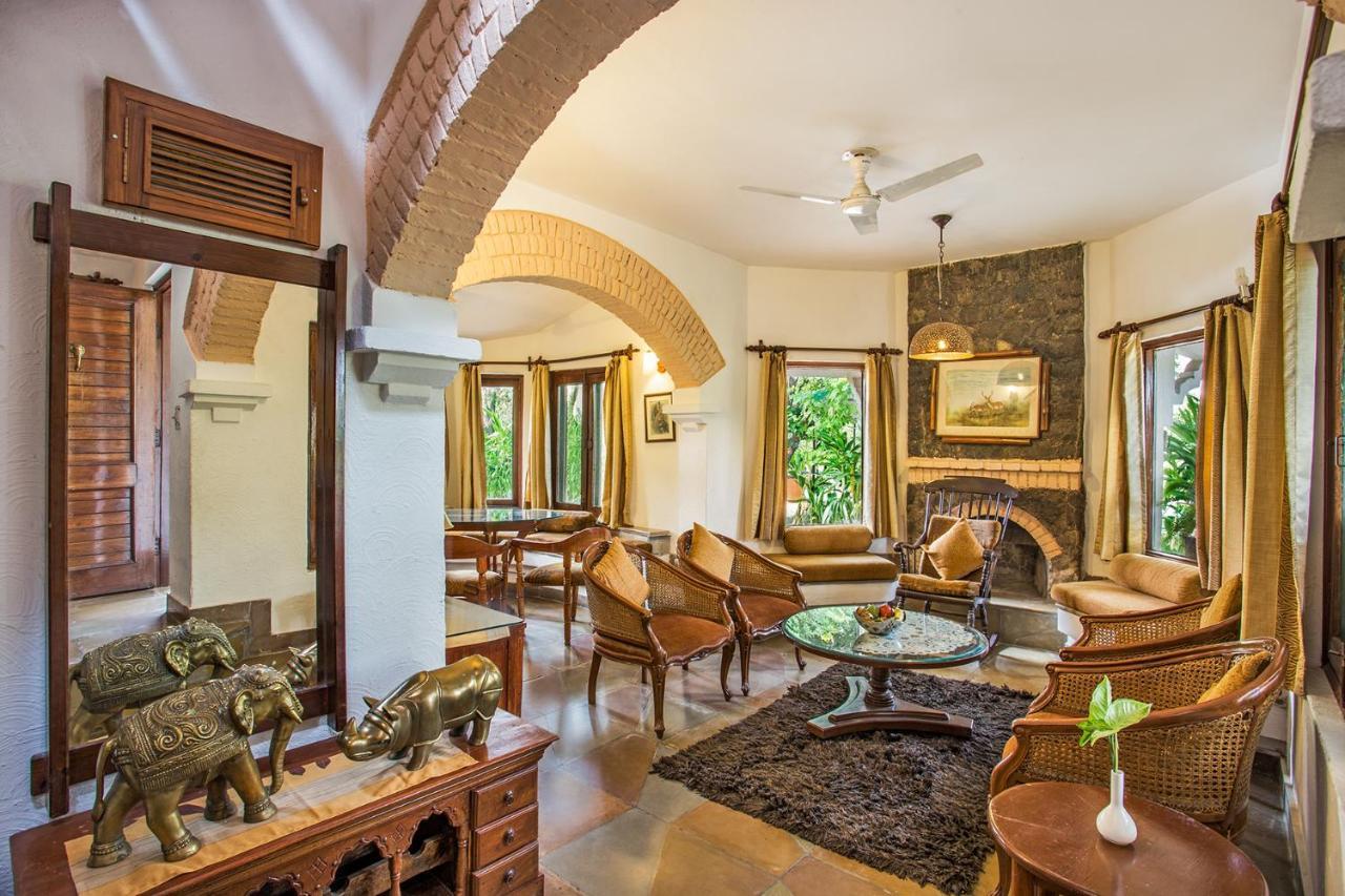The Riverview Retreat Corbett By Leisure Hotels Garjia Dış mekan fotoğraf